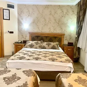 Hotel Taksim ***