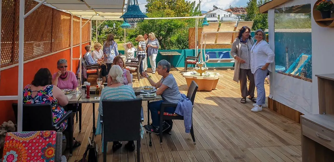 Eyna Hotel Фетхие